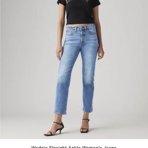 Levis wedgie Light Blue Straight Ankle Jeans - Women's 28W x 28L